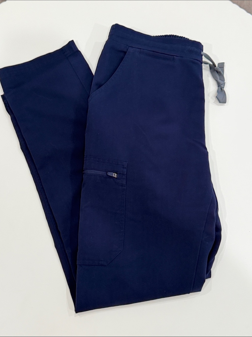 Navy Figs yola scrub pants size small - Picture 3 of 3